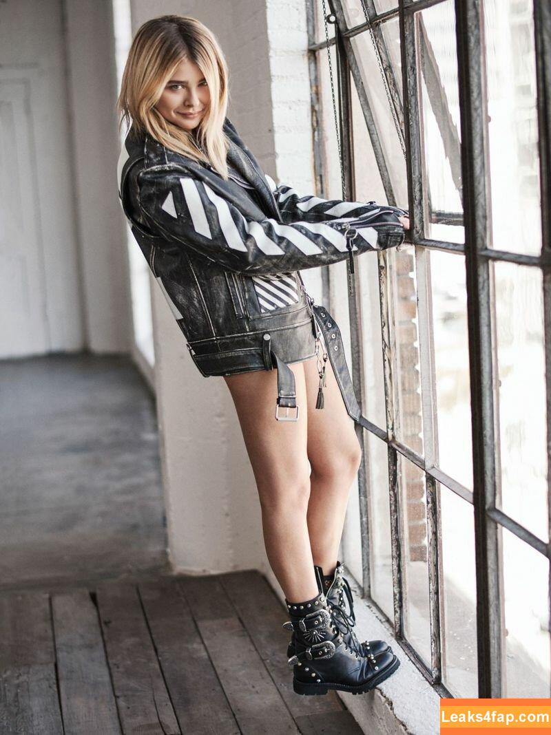 Chloë Grace Moretz / chloegmoretz / https: leaked photo photo #0174