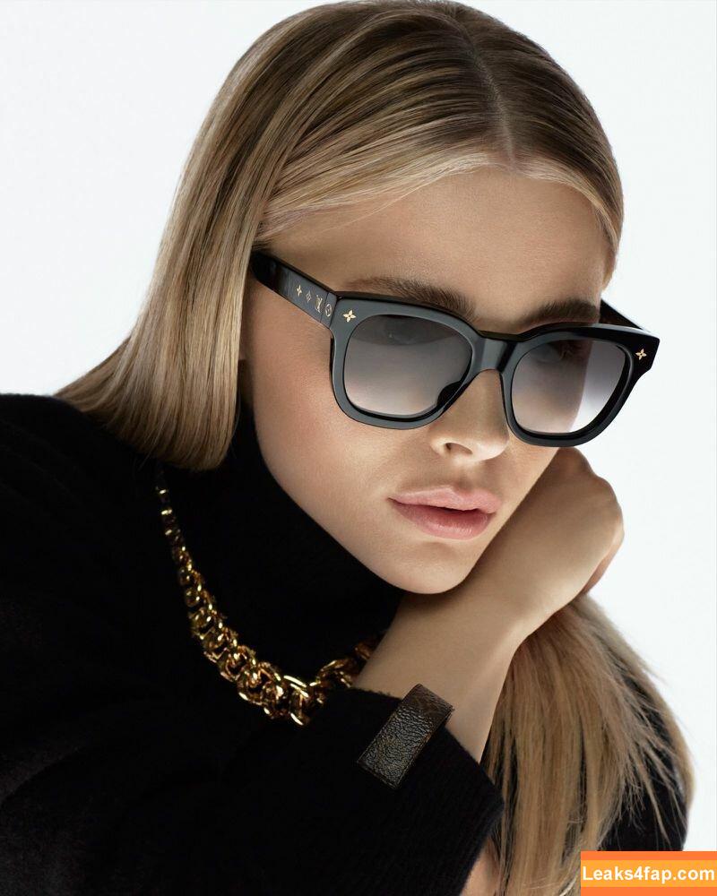 Chloë Grace Moretz / chloegmoretz / https: leaked photo photo #0175