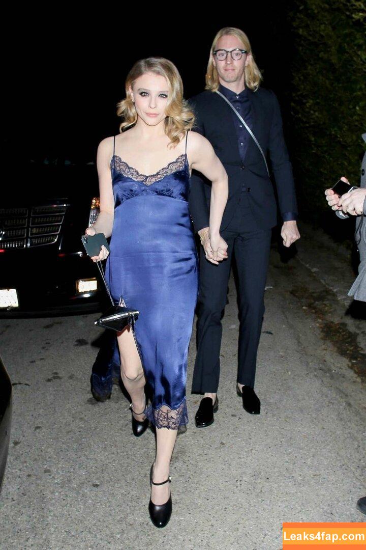 Chloë Grace Moretz / chloegmoretz / https: leaked photo photo #0215