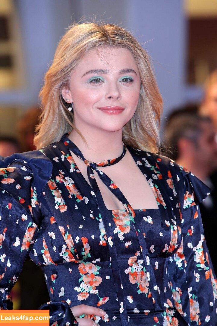 Chloë Grace Moretz / chloegmoretz / https: leaked photo photo #0239