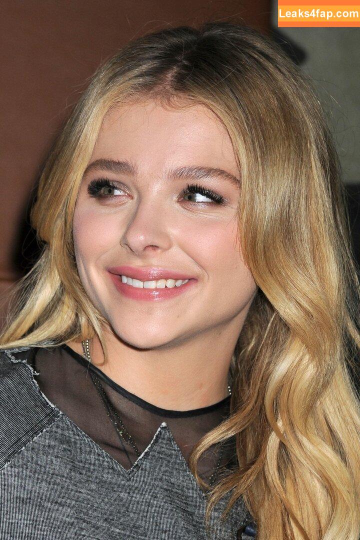 Chloë Grace Moretz / chloegmoretz / https: слитое фото фото #0292