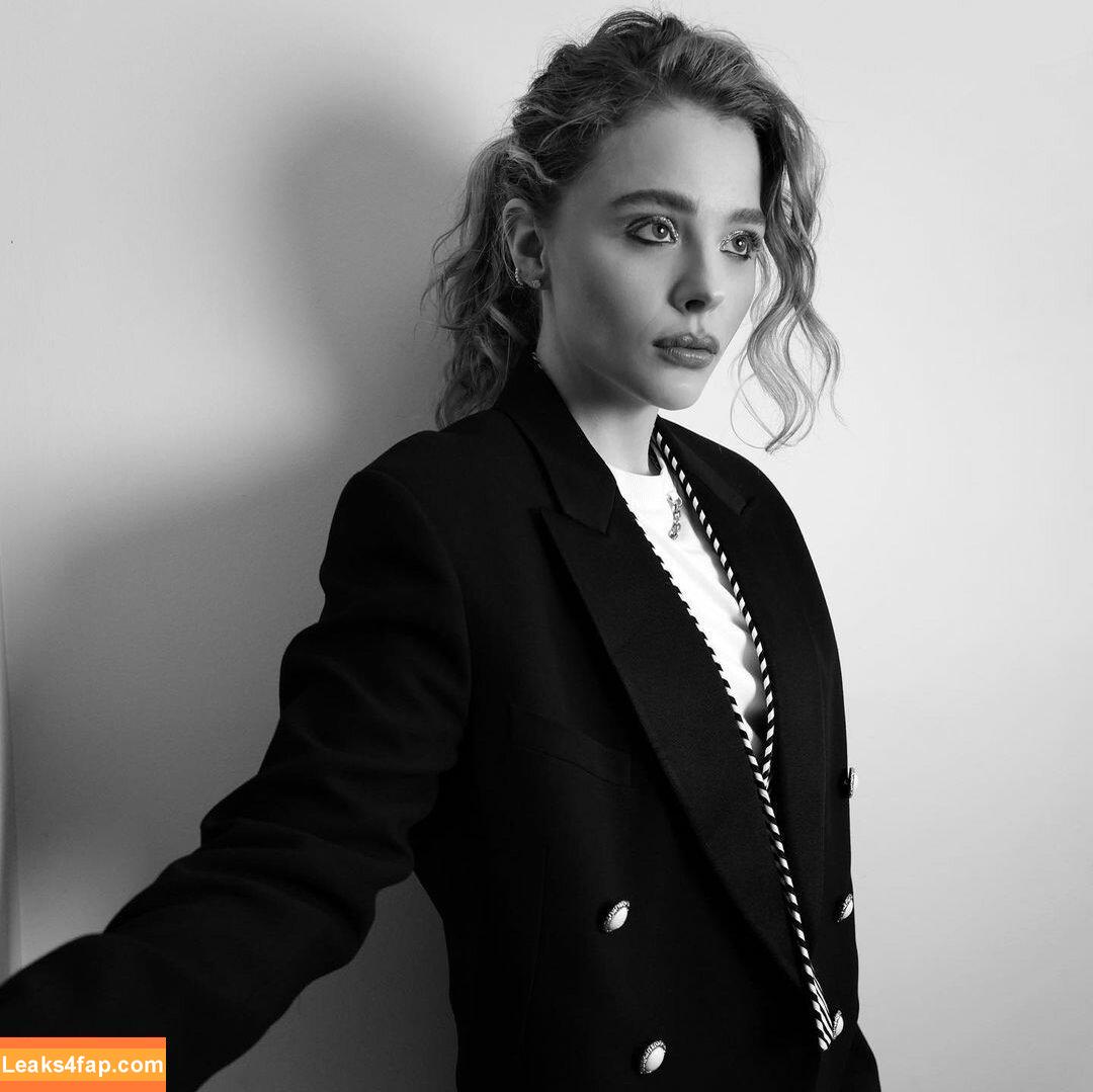 Chloë Grace Moretz / chloegmoretz / https: leaked photo photo #0331