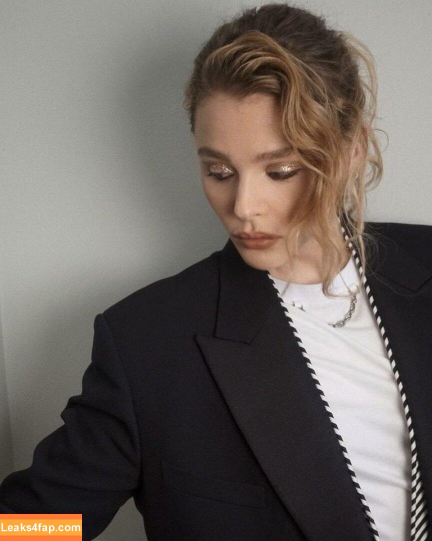Chloë Grace Moretz / chloegmoretz / https: leaked photo photo #0333