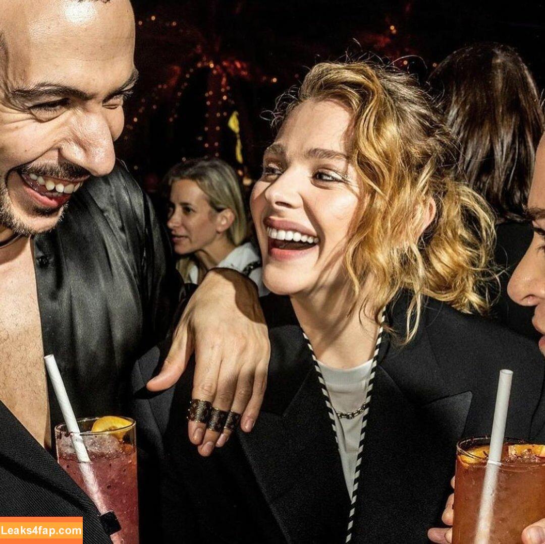 Chloë Grace Moretz / chloegmoretz / https: leaked photo photo #0336