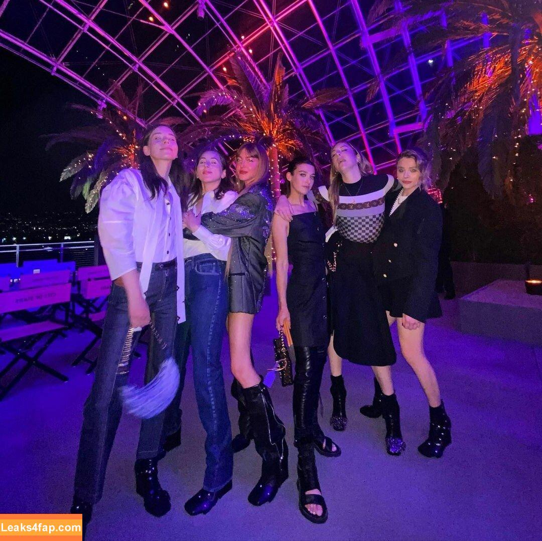 Chloë Grace Moretz / chloegmoretz / https: leaked photo photo #0337