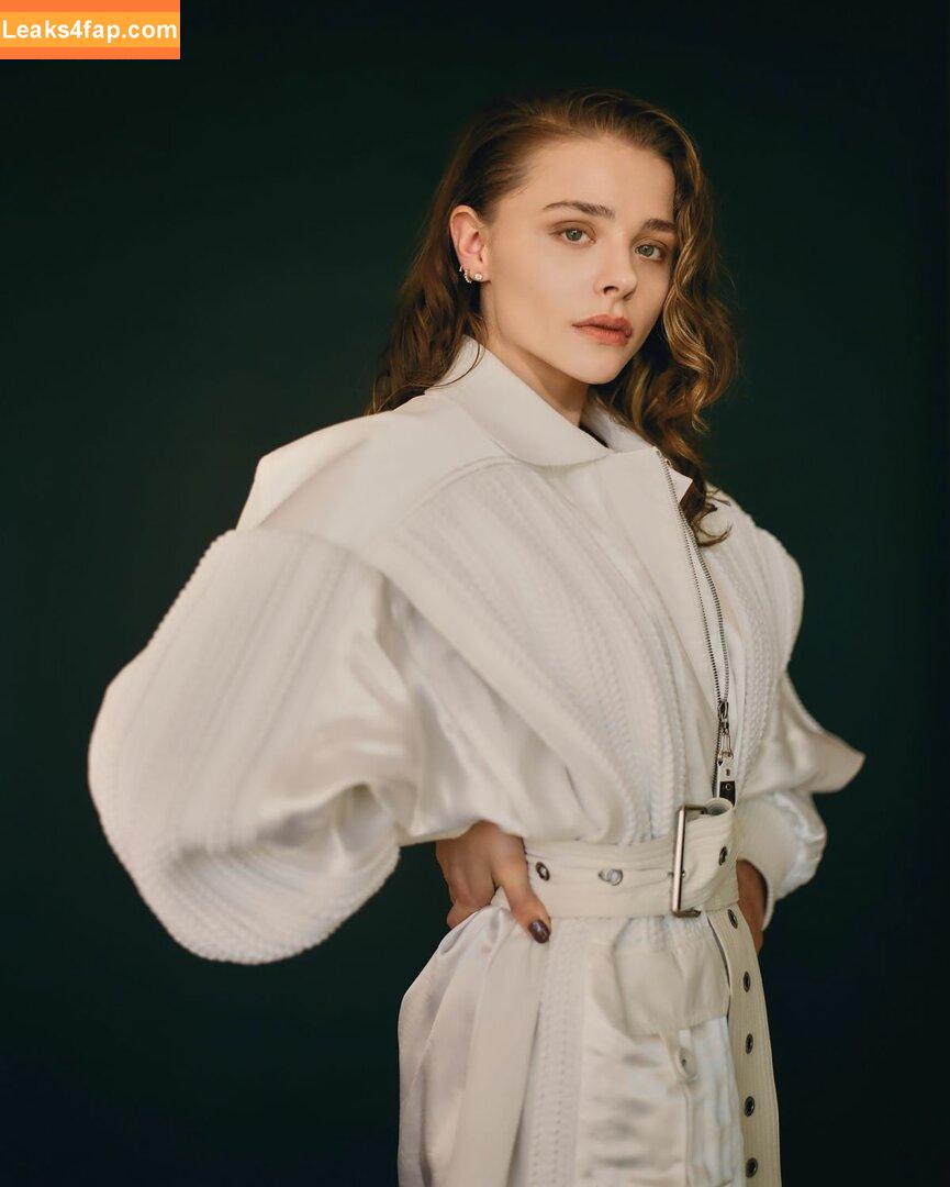 Chloë Grace Moretz / chloegmoretz / https: leaked photo photo #0369