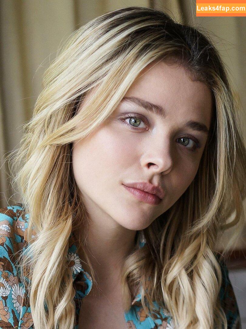 Chloë Grace Moretz / chloegmoretz / https: leaked photo photo #0488