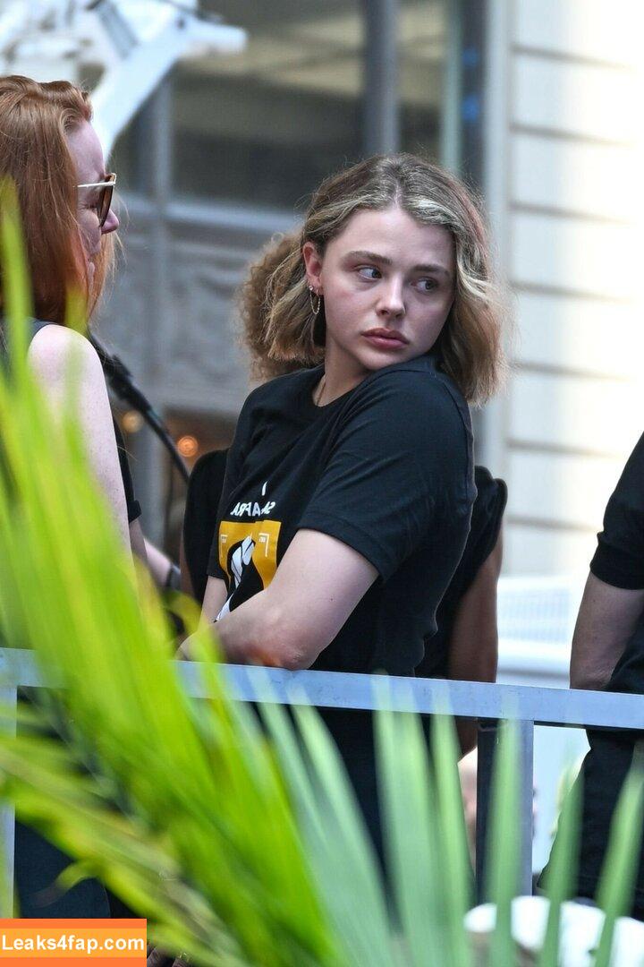 Chloë Grace Moretz / chloegmoretz / https: leaked photo photo #0712