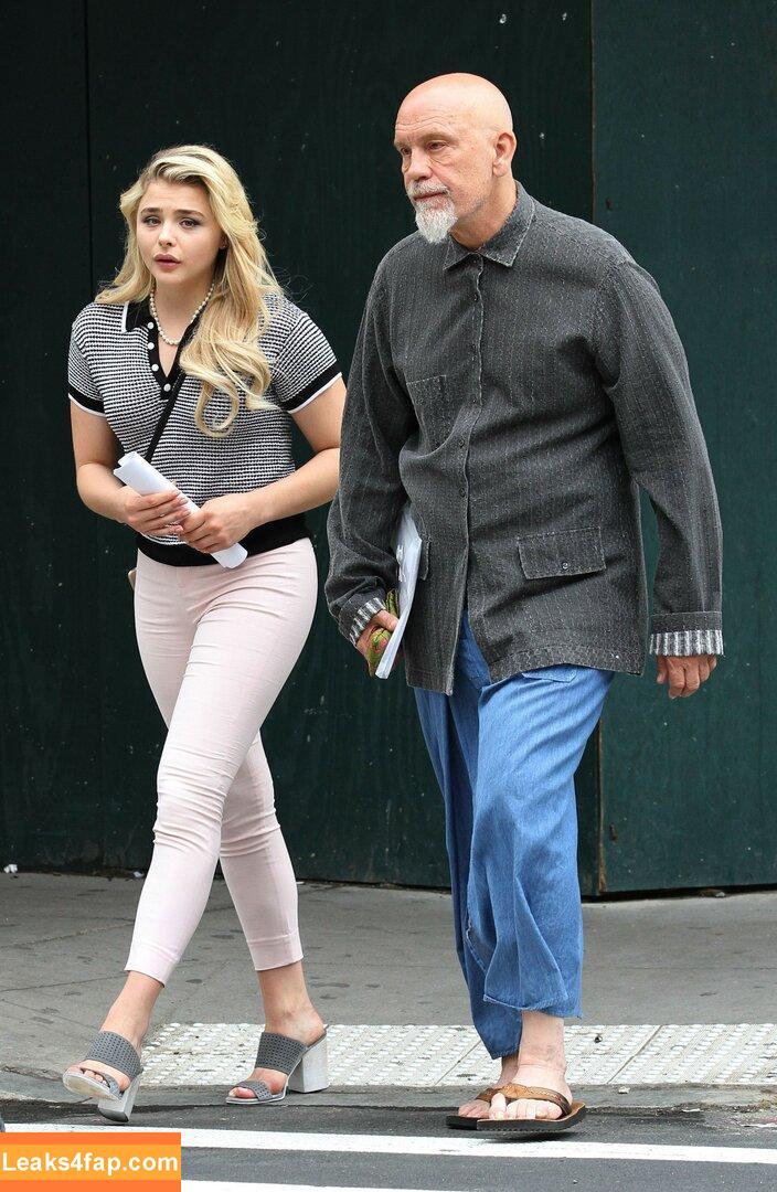 Chloë Grace Moretz / chloegmoretz / https: leaked photo photo #1080