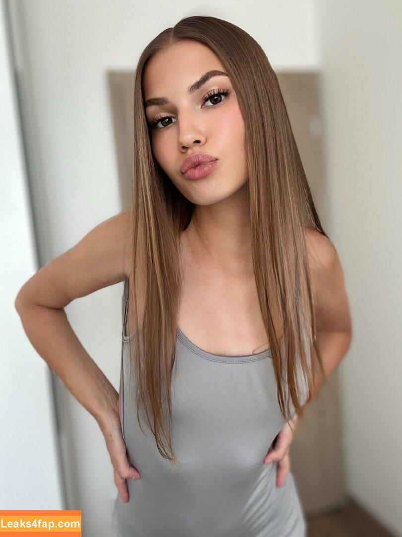 chloe_barbie / chloebarbie_ leaked photo photo #0014