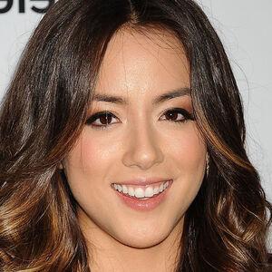 Chloe Bennet фото #0012