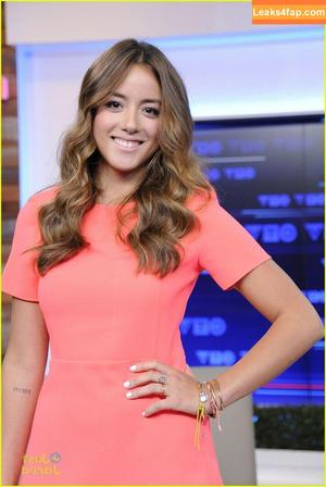 Chloe Bennet фото #0170