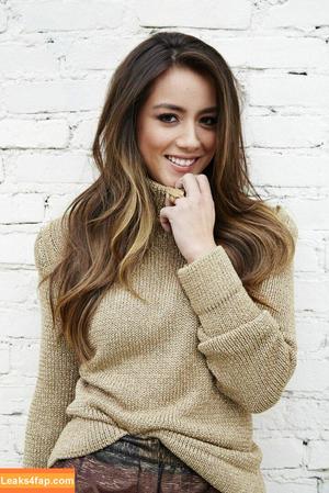 Chloe Bennet фото #0248