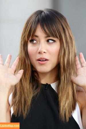 Chloe Bennet фото #0312