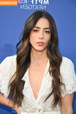 Chloe Bennet фото #0535