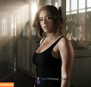 Chloe Bennet фото #0579