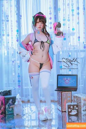 chloe_bobatea photo #0055