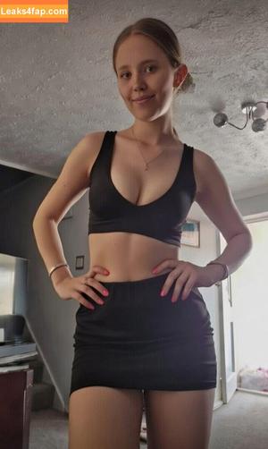 Chloe Brooks photo #0004