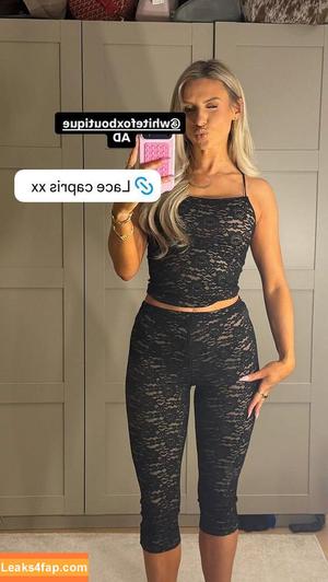 Chloe Burrows фото #0101