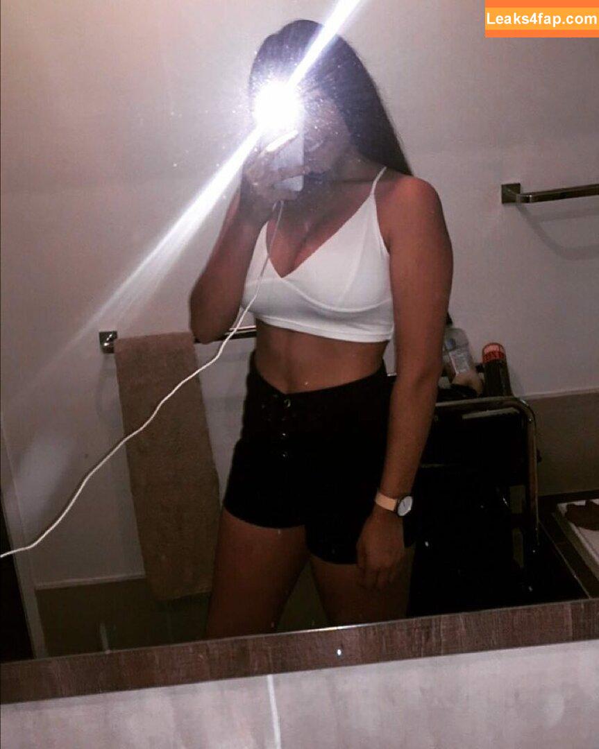 Chloe C / chloe_chenyz / сhloe.c25 leaked photo photo #0035