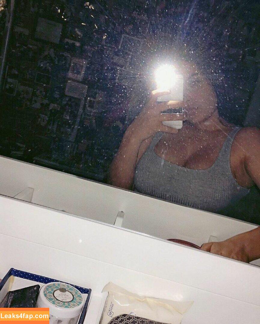 Chloe C / chloe_chenyz / сhloe.c25 leaked photo photo #0046