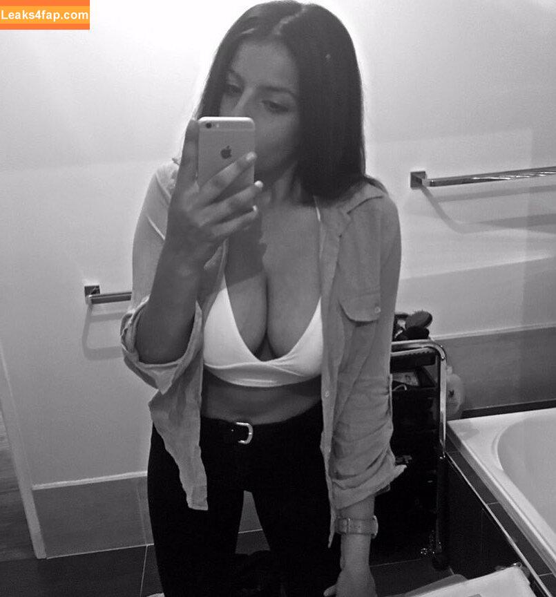 Chloe C / chloe_chenyz / сhloe.c25 leaked photo photo #0048