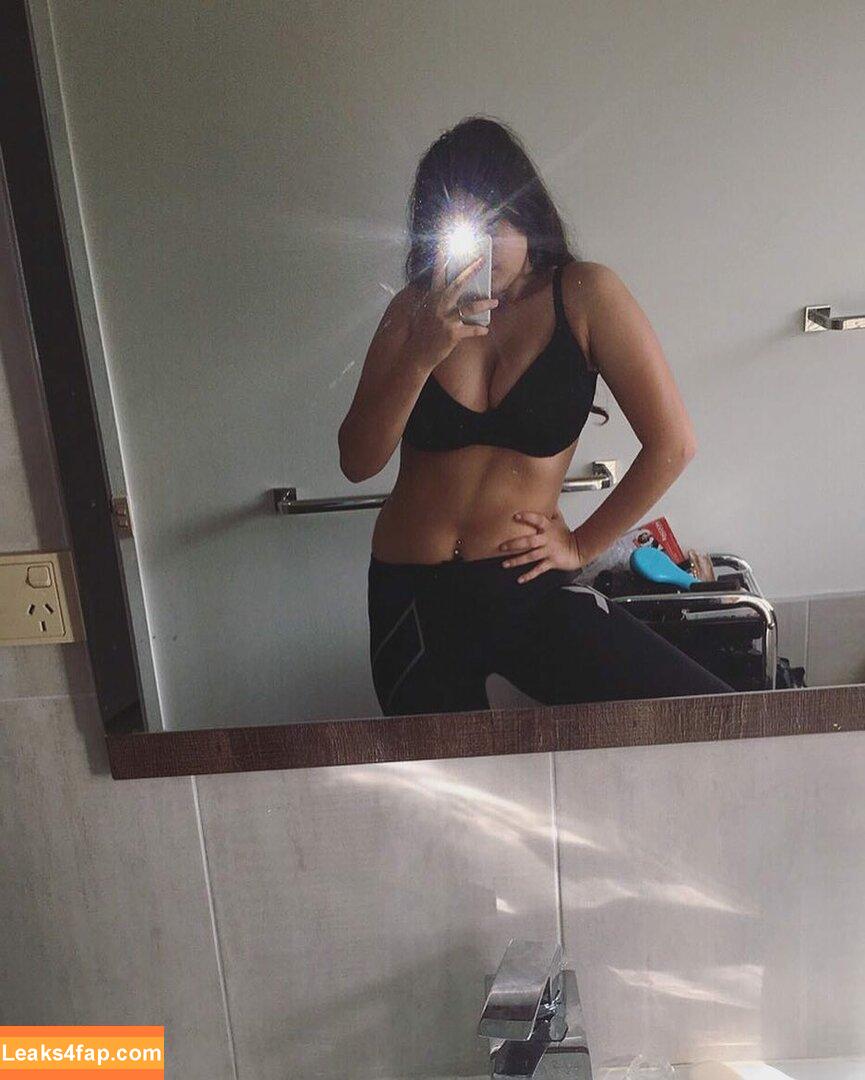 Chloe C / chloe_chenyz / сhloe.c25 leaked photo photo #0053