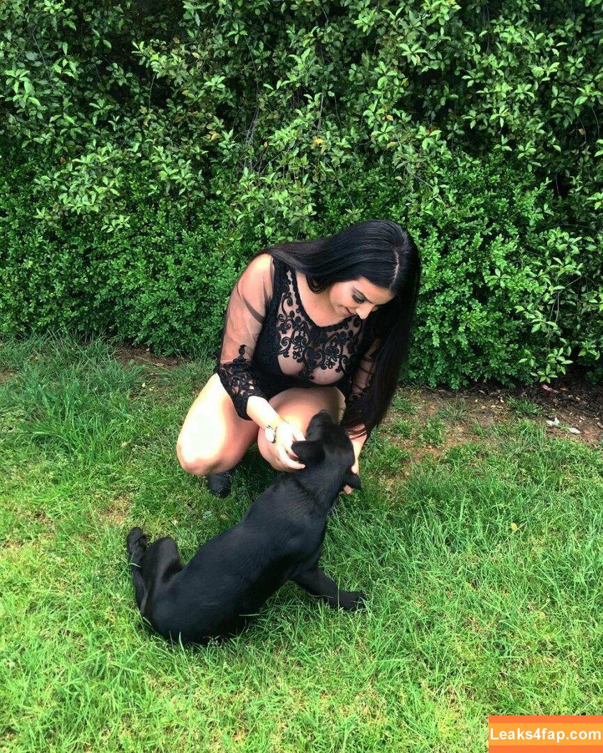 Chloe C / chloe_chenyz / сhloe.c25 leaked photo photo #0060