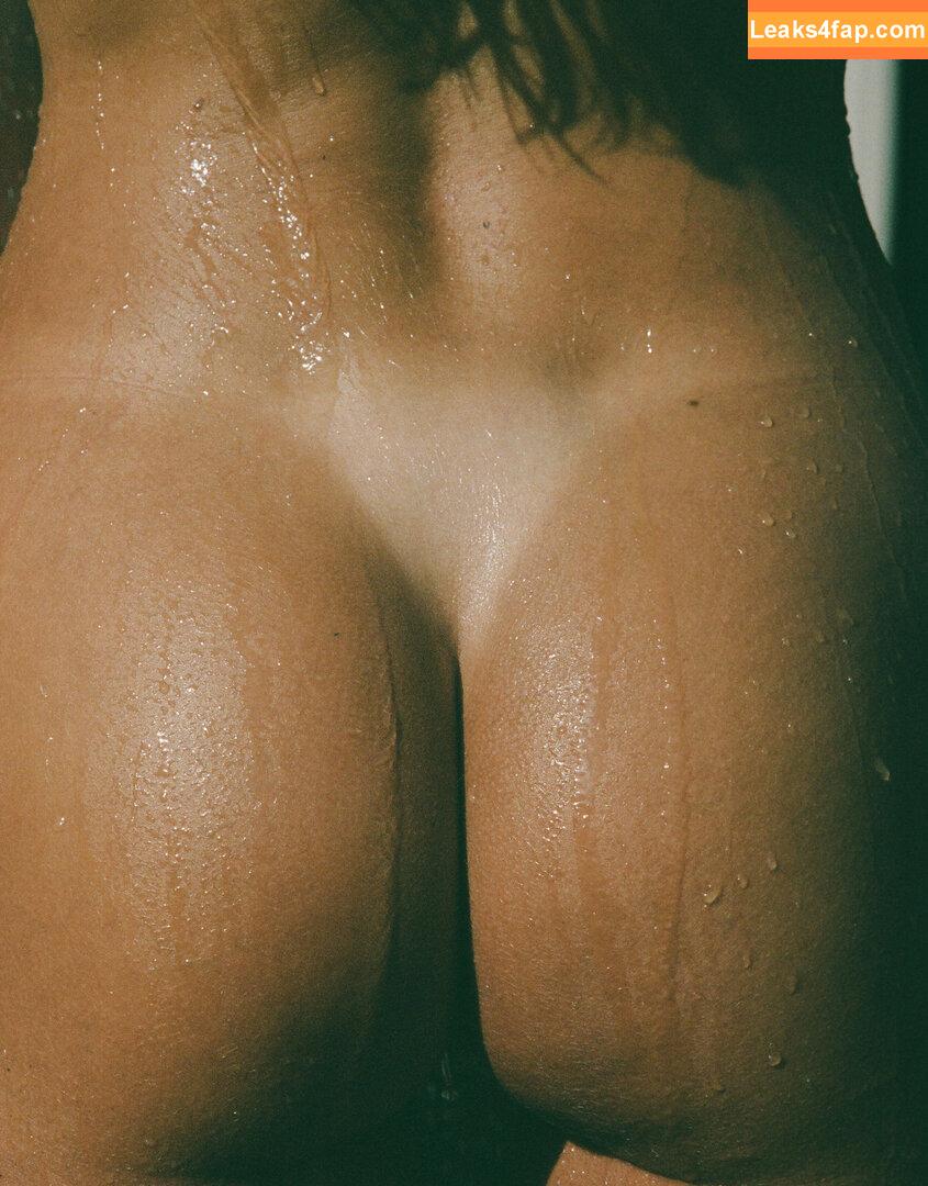 Chloe Campbell / chloecxmpbell leaked photo photo #0106