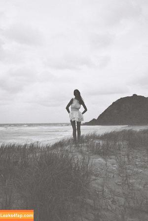 Chloe Campbell photo #0028