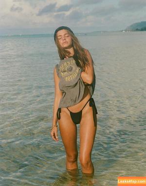 Chloe Campbell photo #0109