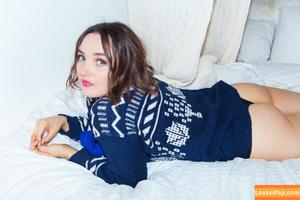 Chloe Fineman photo #0008
