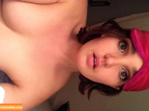 Chloe Fineman photo #0027