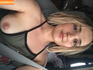 Chloe Fineman photo #0048