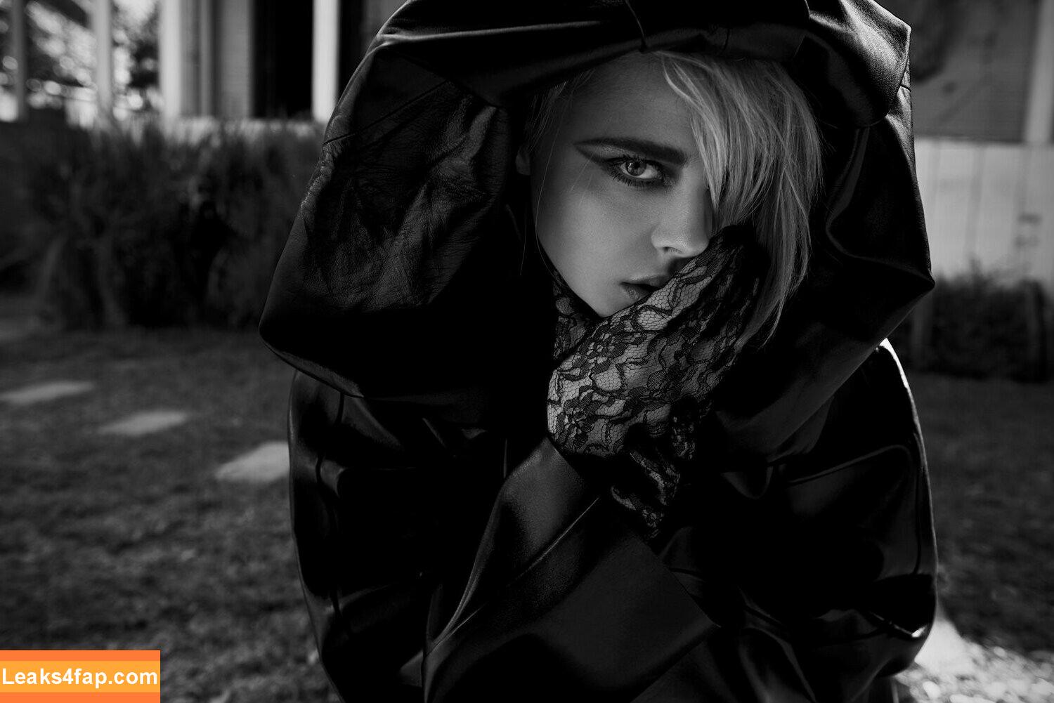 Chloe Grace Moretz / ChloeGMoretz leaked photo photo #0188