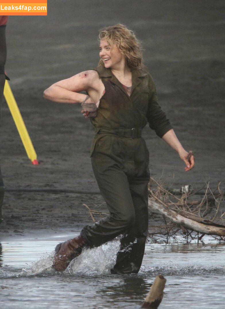 Chloe Grace Moretz / ChloeGMoretz leaked photo photo #0381