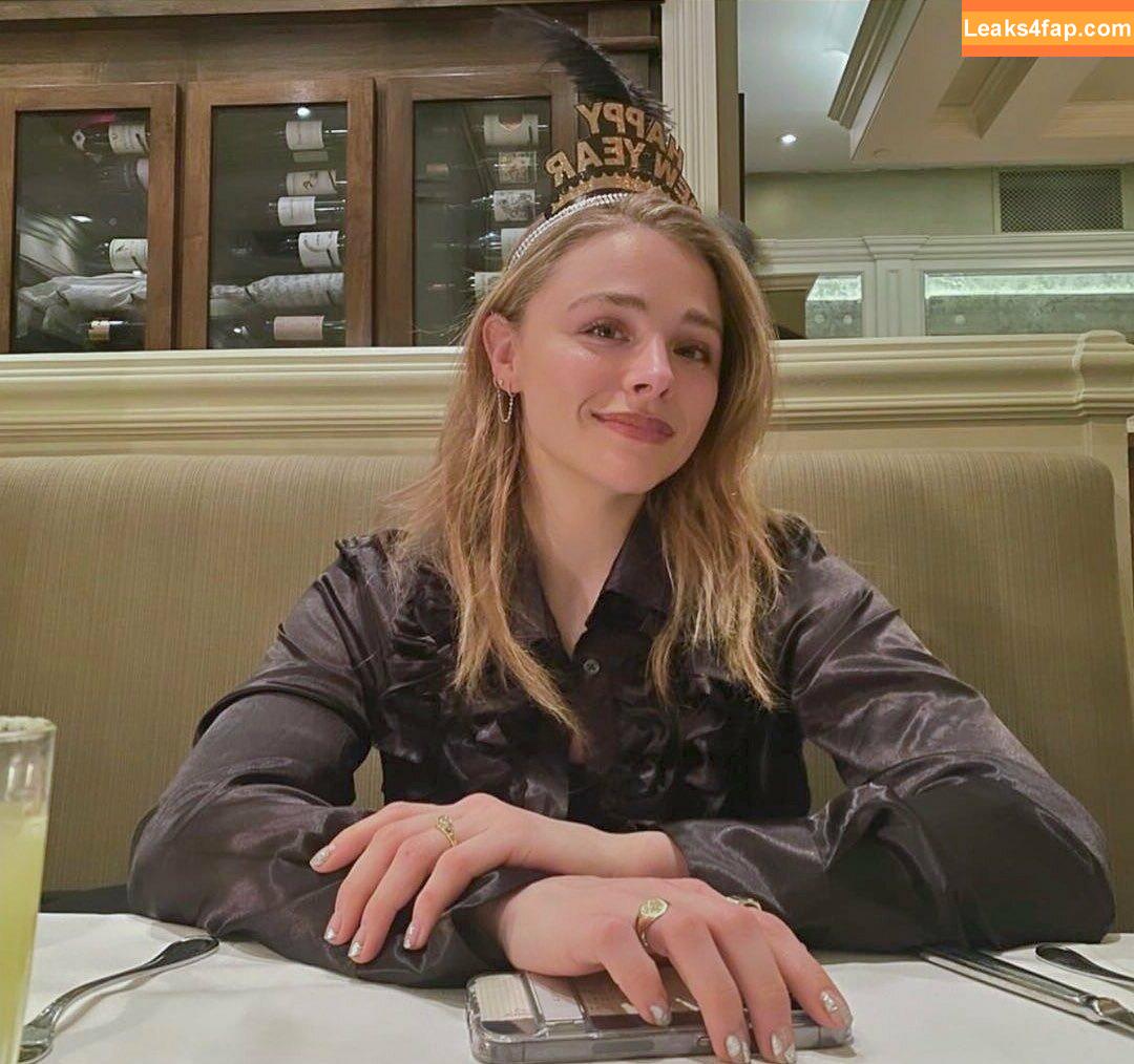 Chloe Grace Moretz / ChloeGMoretz leaked photo photo #0523