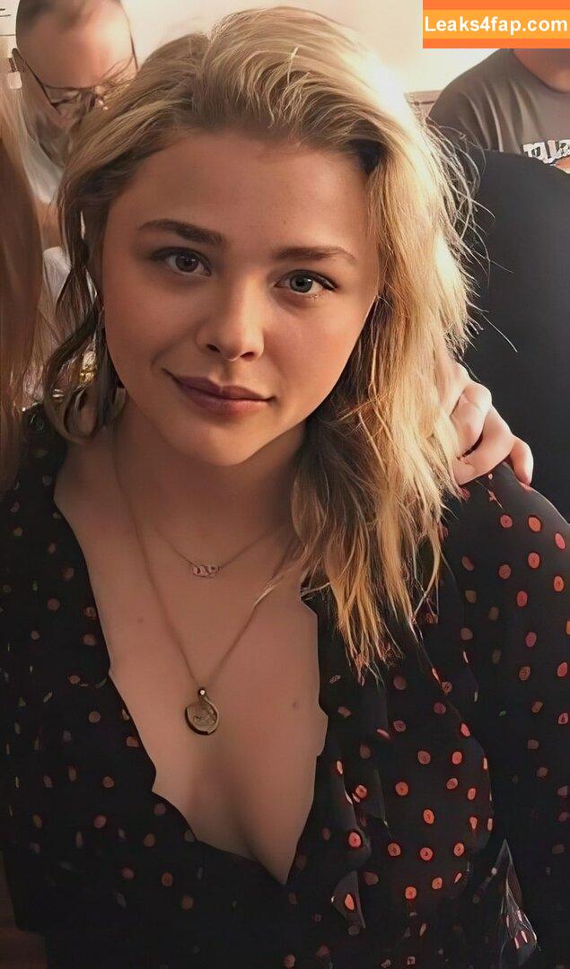 Chloe Grace Moretz / ChloeGMoretz leaked photo photo #0735