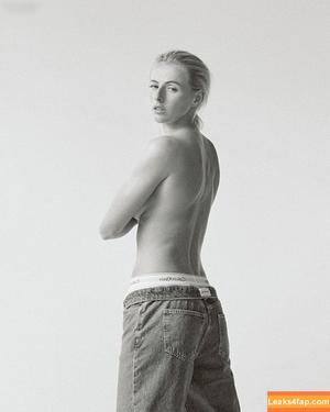 Chloe Kelly photo #0073