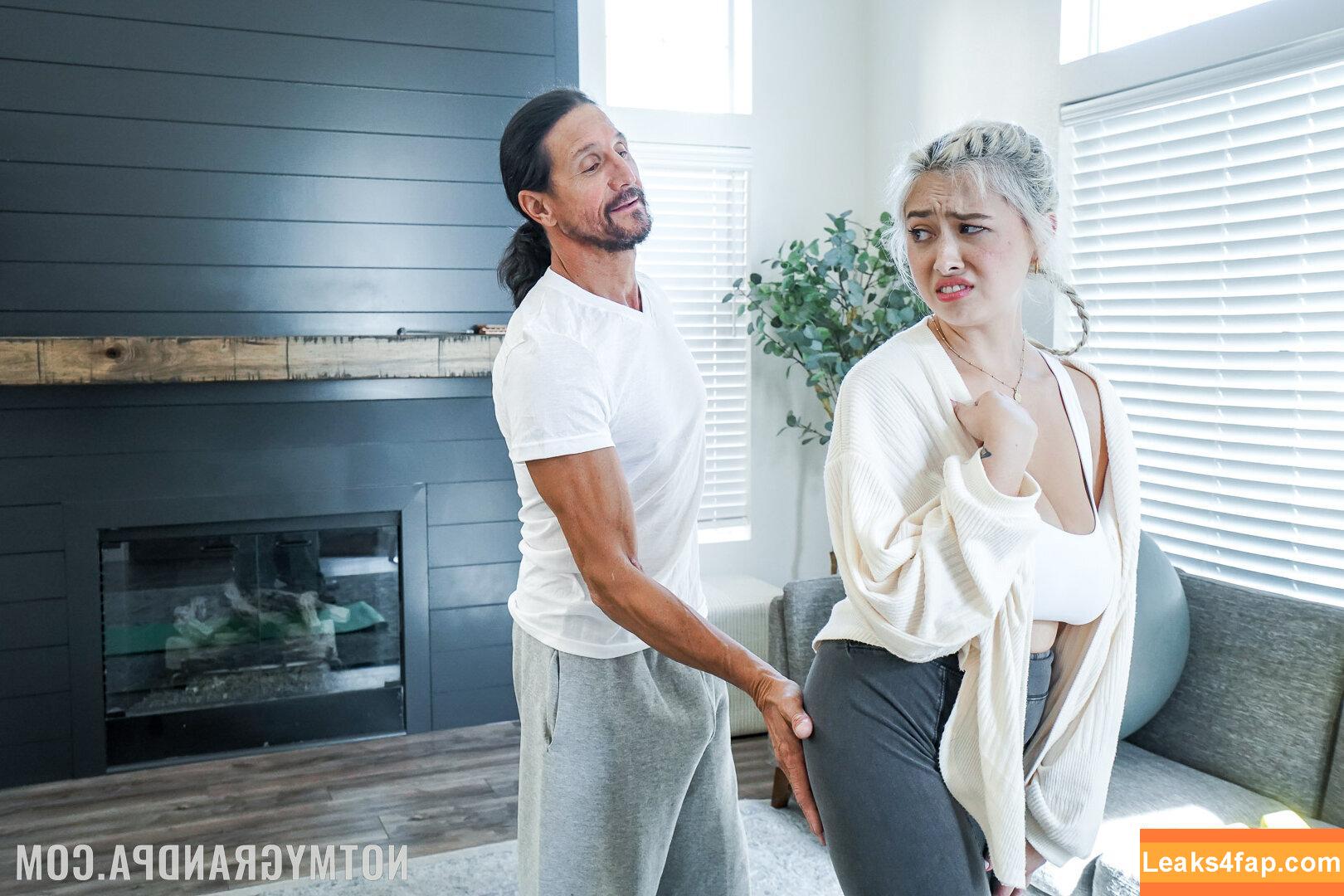 Chloe Surreal / chloesurreal / iamchloesurreal leaked photo photo #0338