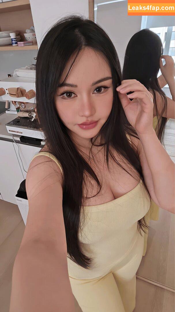 Chloe Ting / chloe_t / sweatandsass leaked photo photo #0038