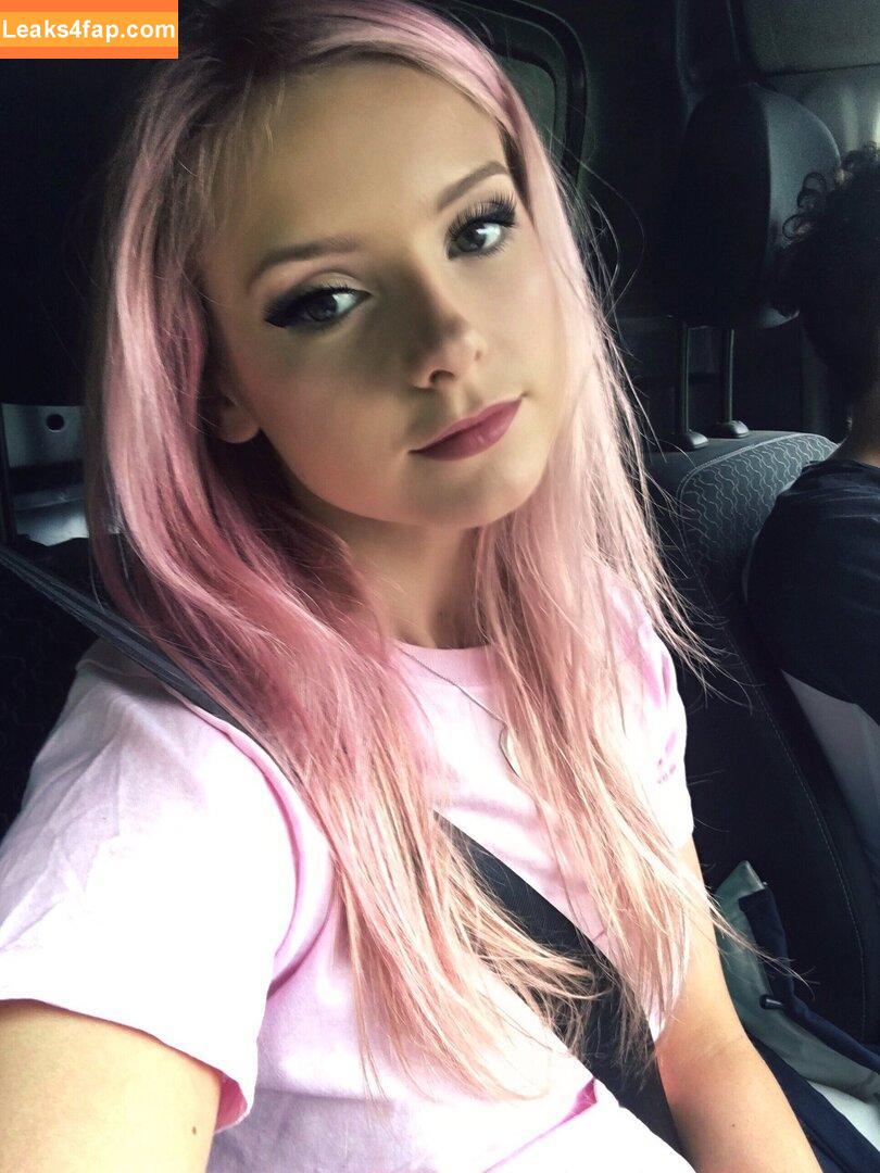 chloeadams /  leaked photo photo #0006