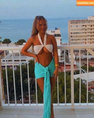 ChloeHamilton photo #0008