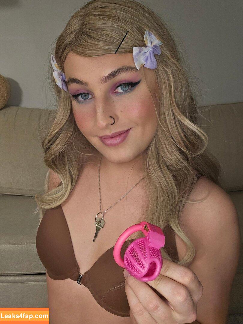 chloelynnschool4sissies /  leaked photo photo #0001