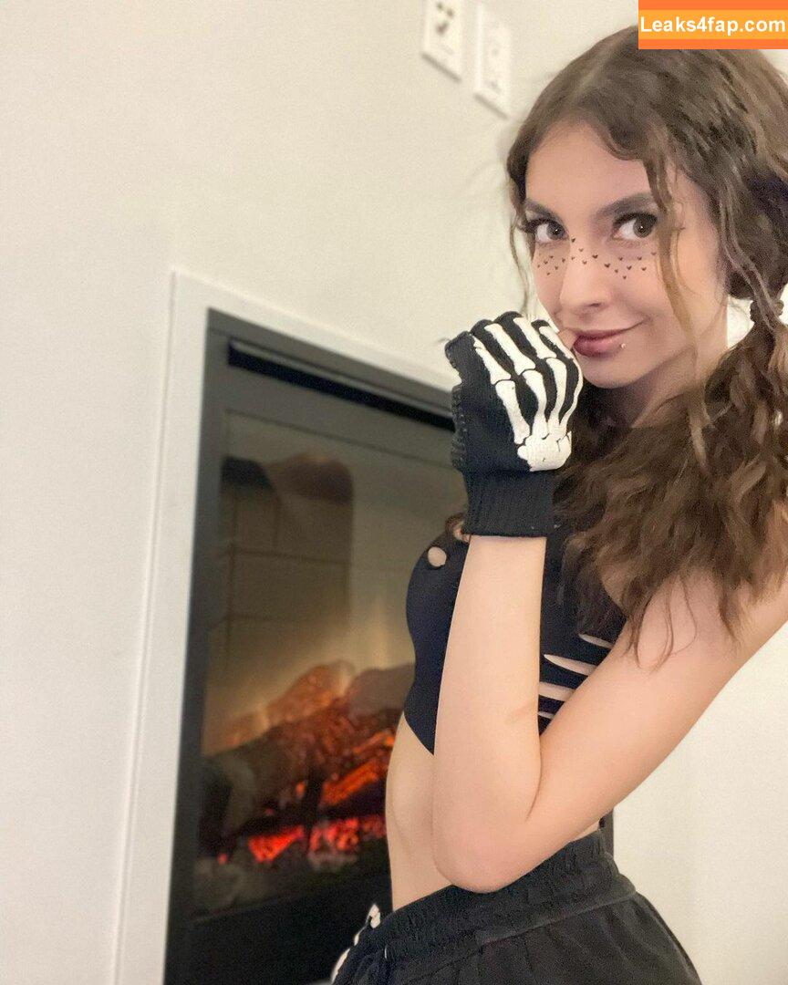 ChloeNight / chloenightx / https: leaked photo photo #0012