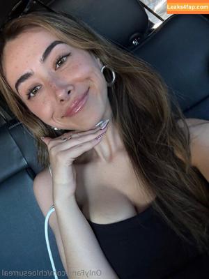 chloesurreal photo #0001