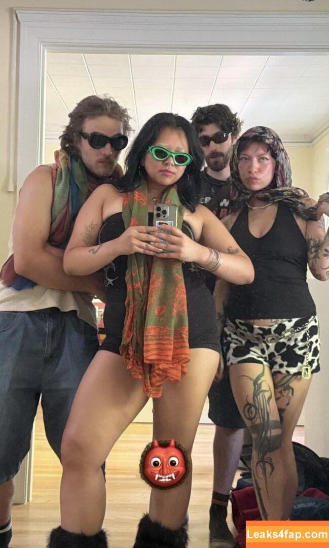 chloroblasts /  leaked photo photo #0197