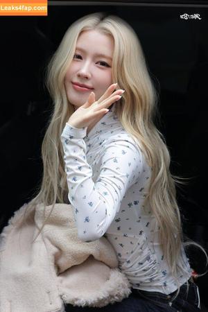 Cho Mi-yeon (Miyeon) - i-dle [(G)I-dle] photo #0041