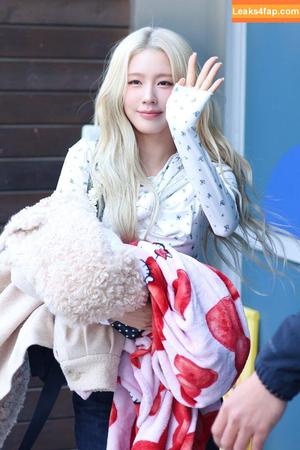 Cho Mi-yeon (Miyeon) - i-dle [(G)I-dle] photo #0049