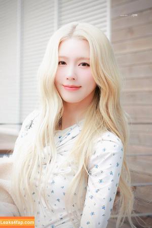 Cho Mi-yeon (Miyeon) - i-dle [(G)I-dle] photo #0058